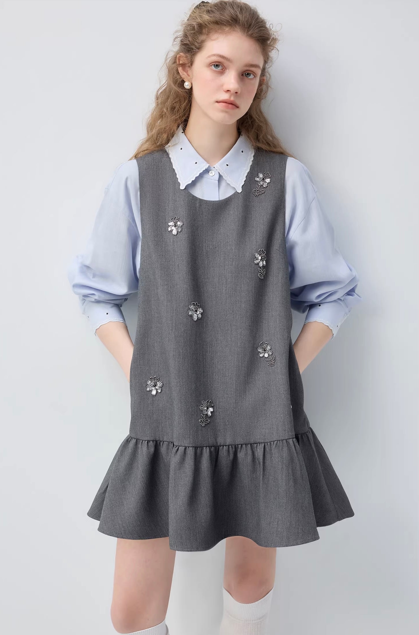 ハンドビーズエンブロイダリーワンピース
C3381