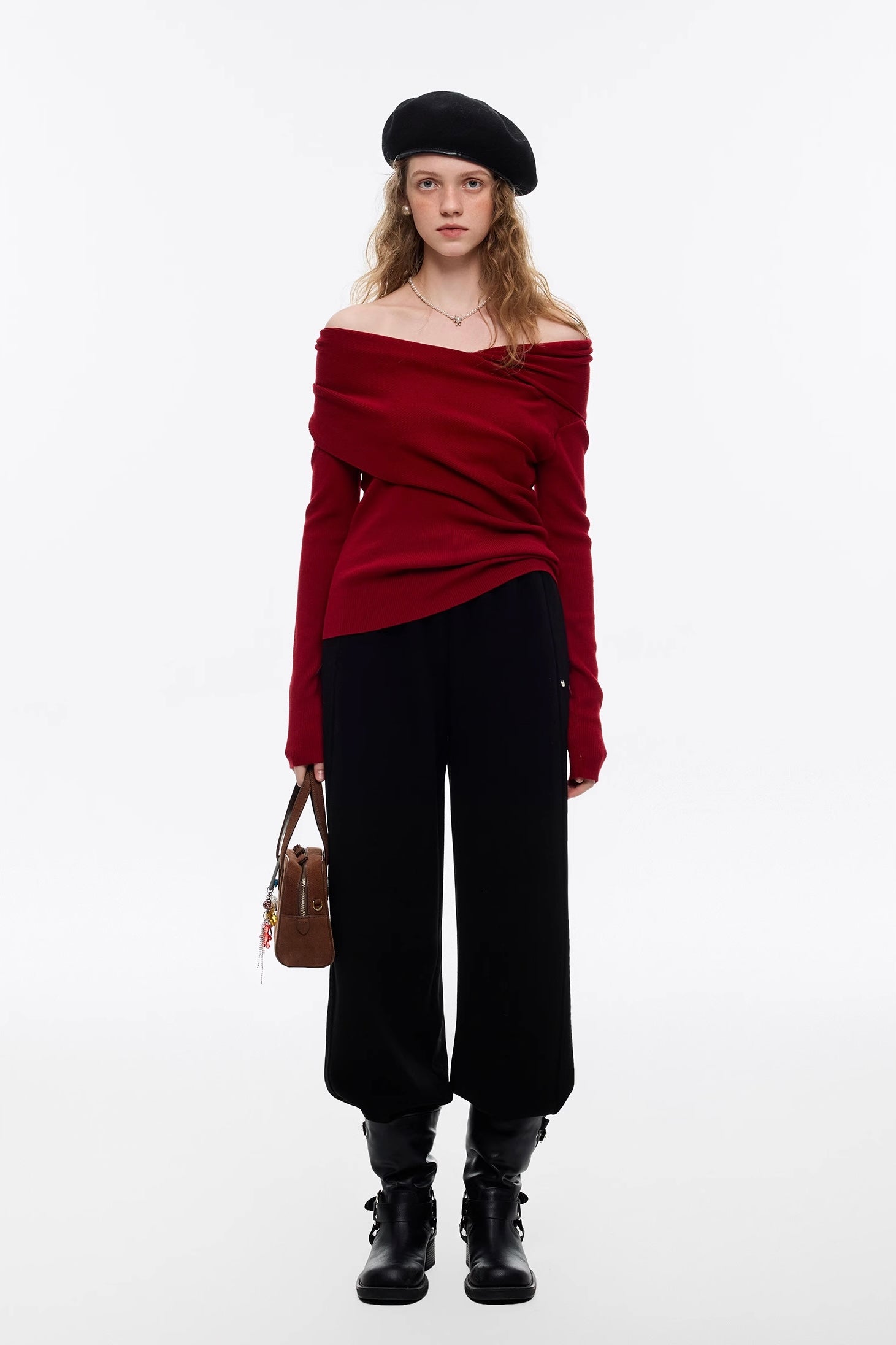 ワンショルダーギャザーウールニット
C3365