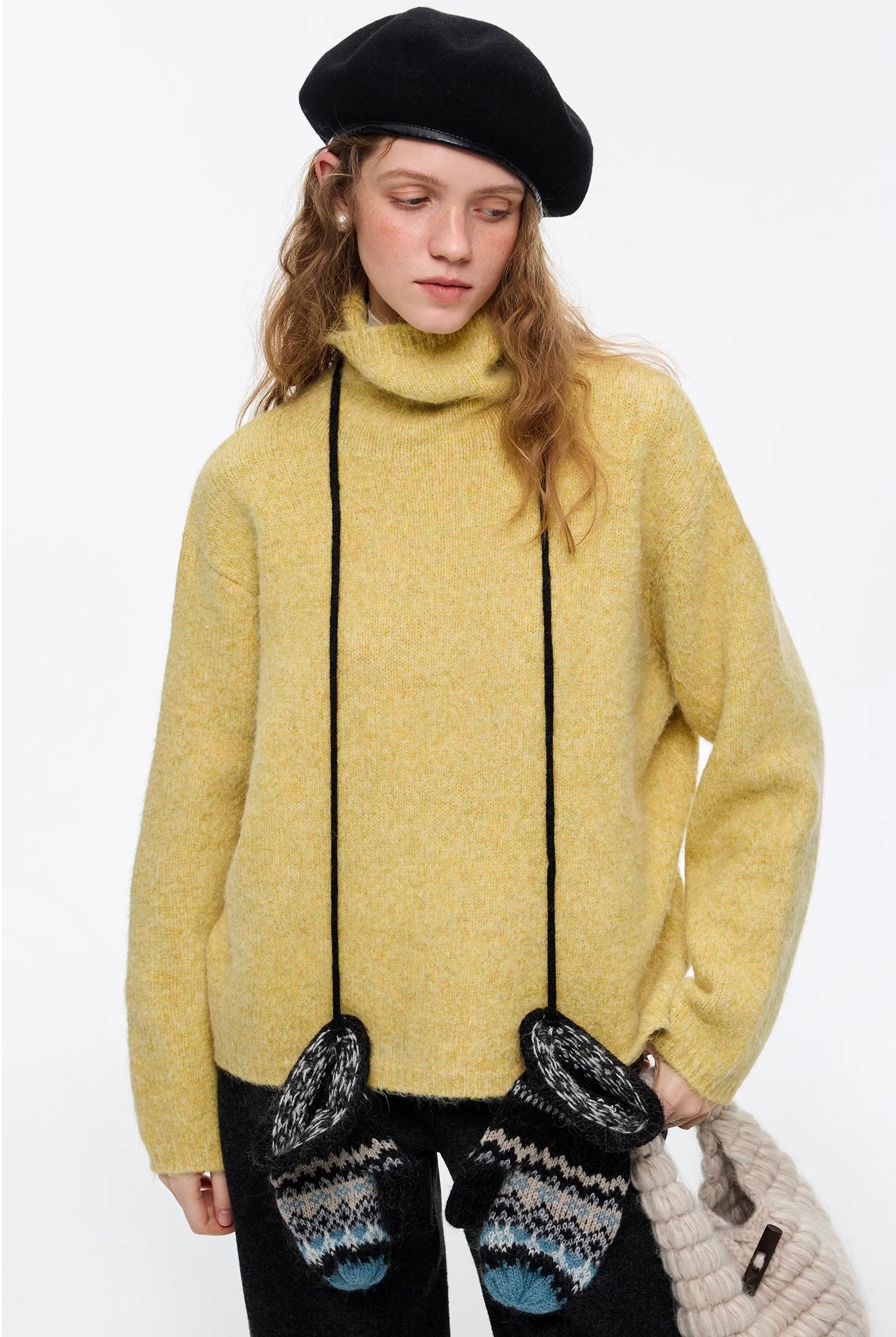 ラビットブレンドハイネックニット
C3366