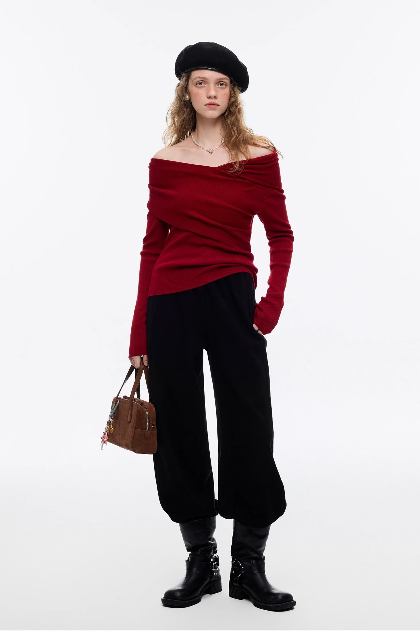 ワンショルダーギャザーウールニット
C3365