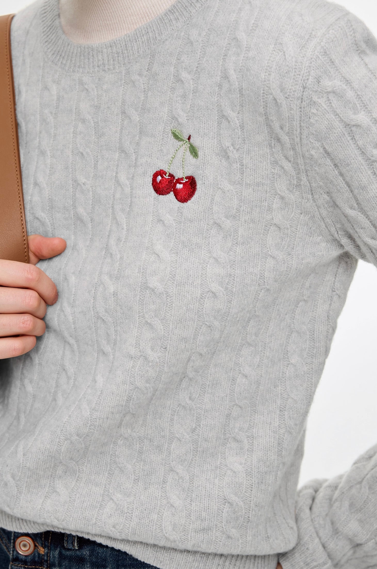 チェリー刺繍ピュアウールニット
C3252