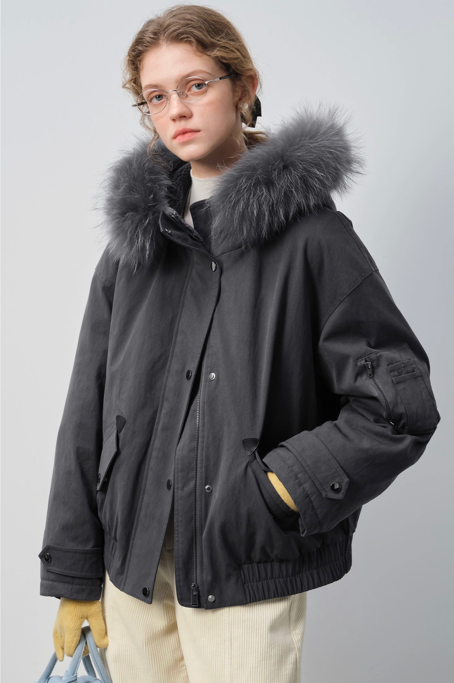 フェイクファーディープグレー ダウンコート
C3315