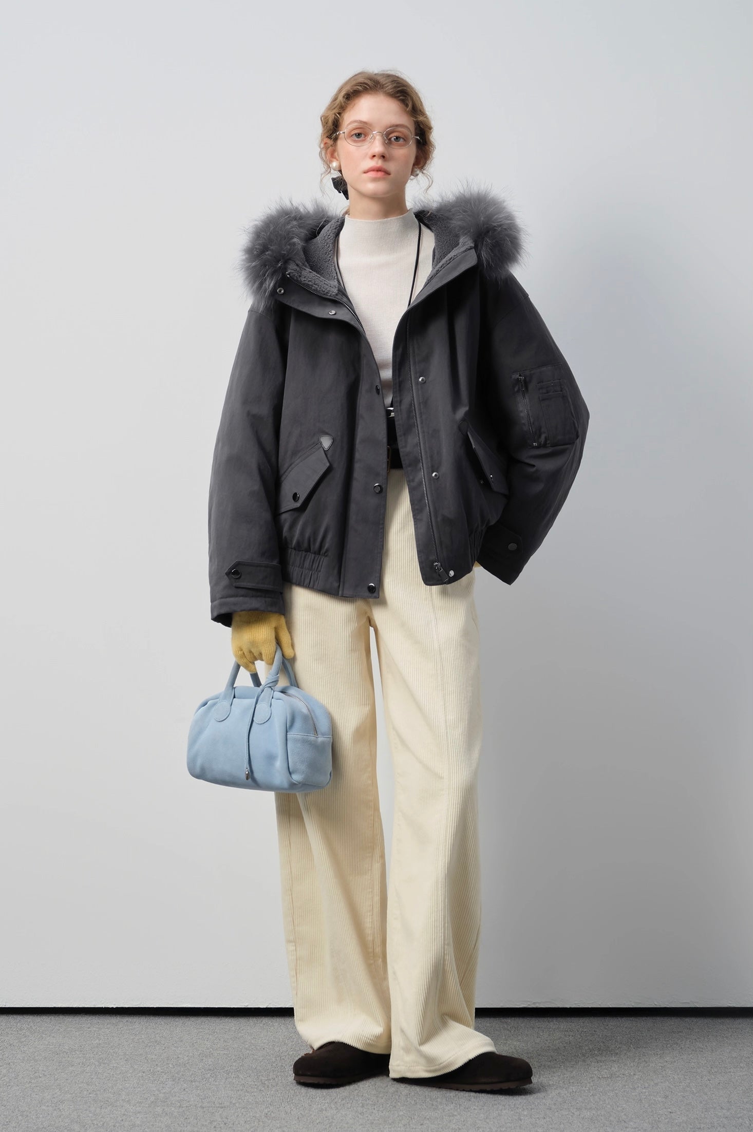 フェイクファーディープグレー ダウンコート
C3315