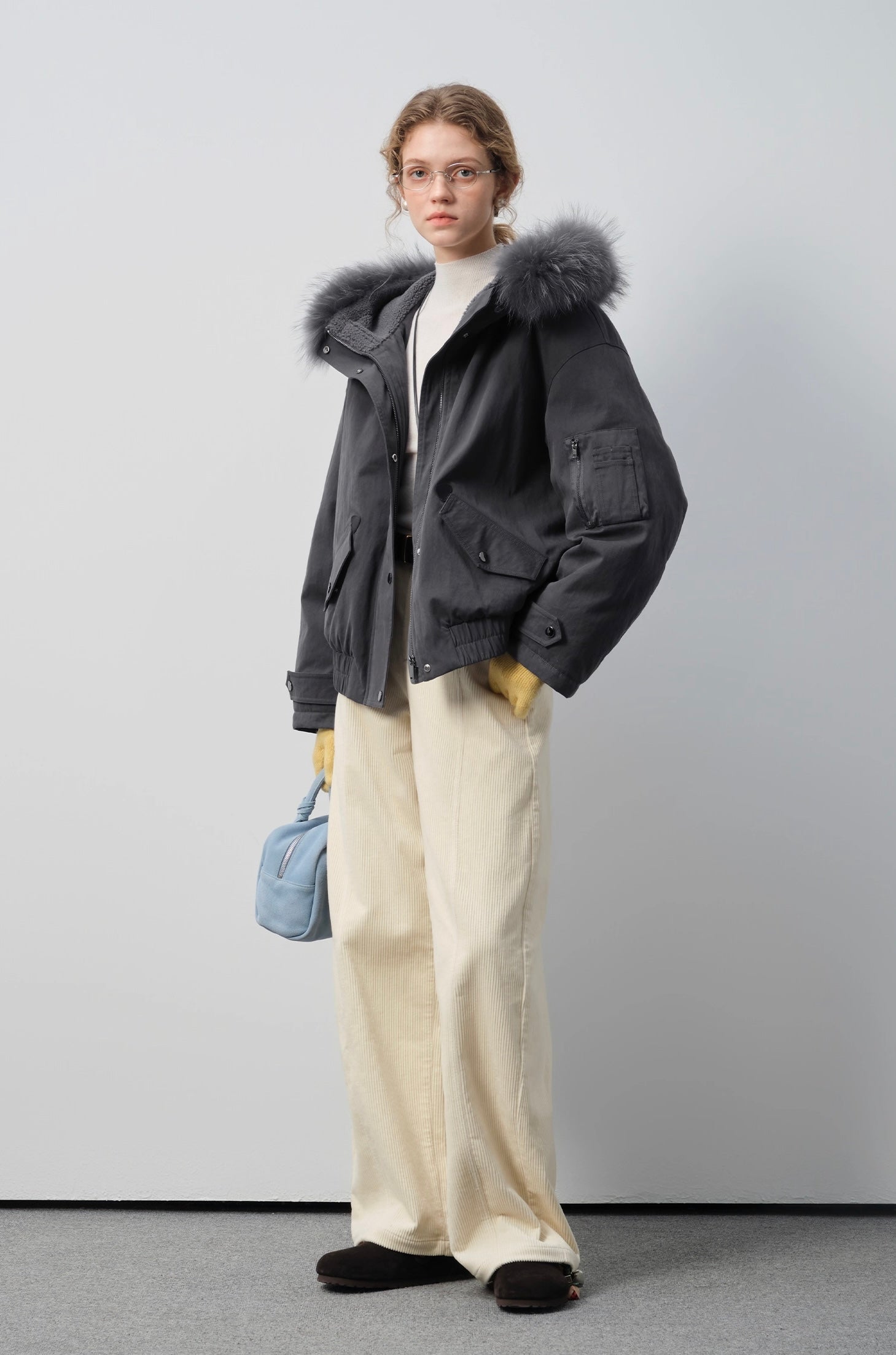 フェイクファーディープグレー ダウンコート
C3315