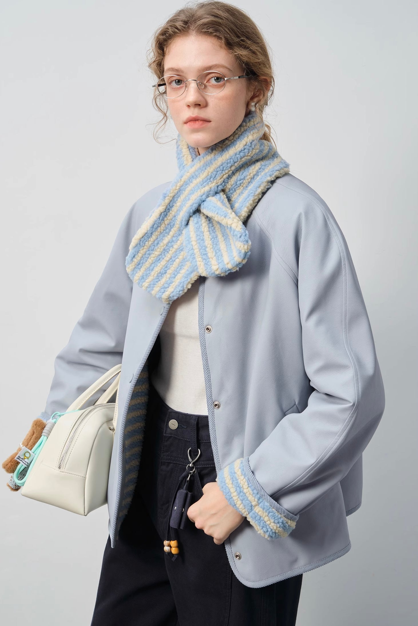 シープタッチリバーシブルショートコート
C3321