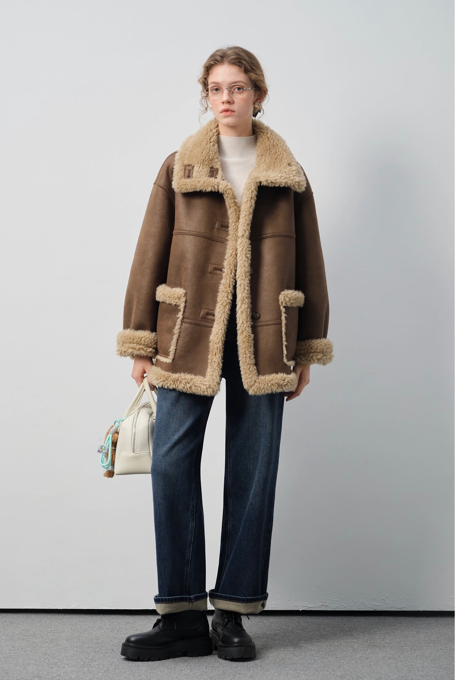 フェイクムートンリラックスショートコート
C3325