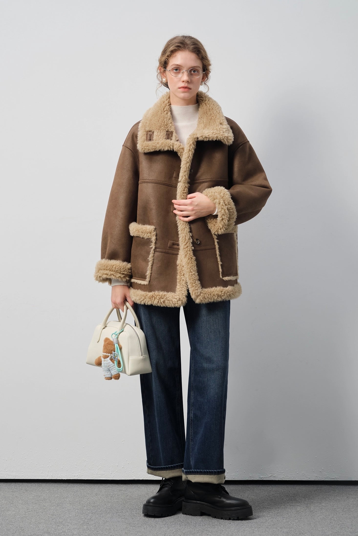 フェイクムートンリラックスショートコート
C3325