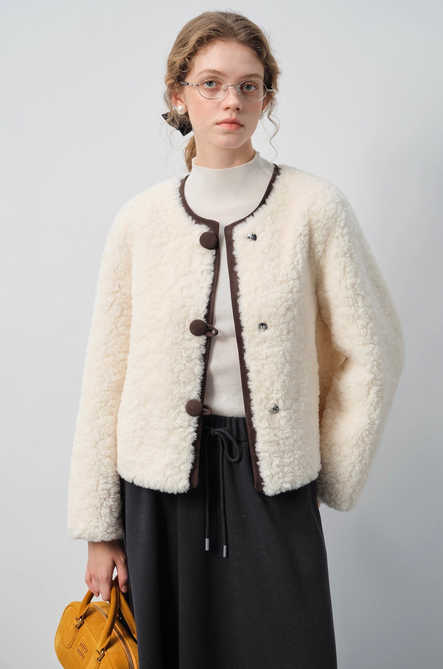 ソフトテクスチャーショートコート
C3330