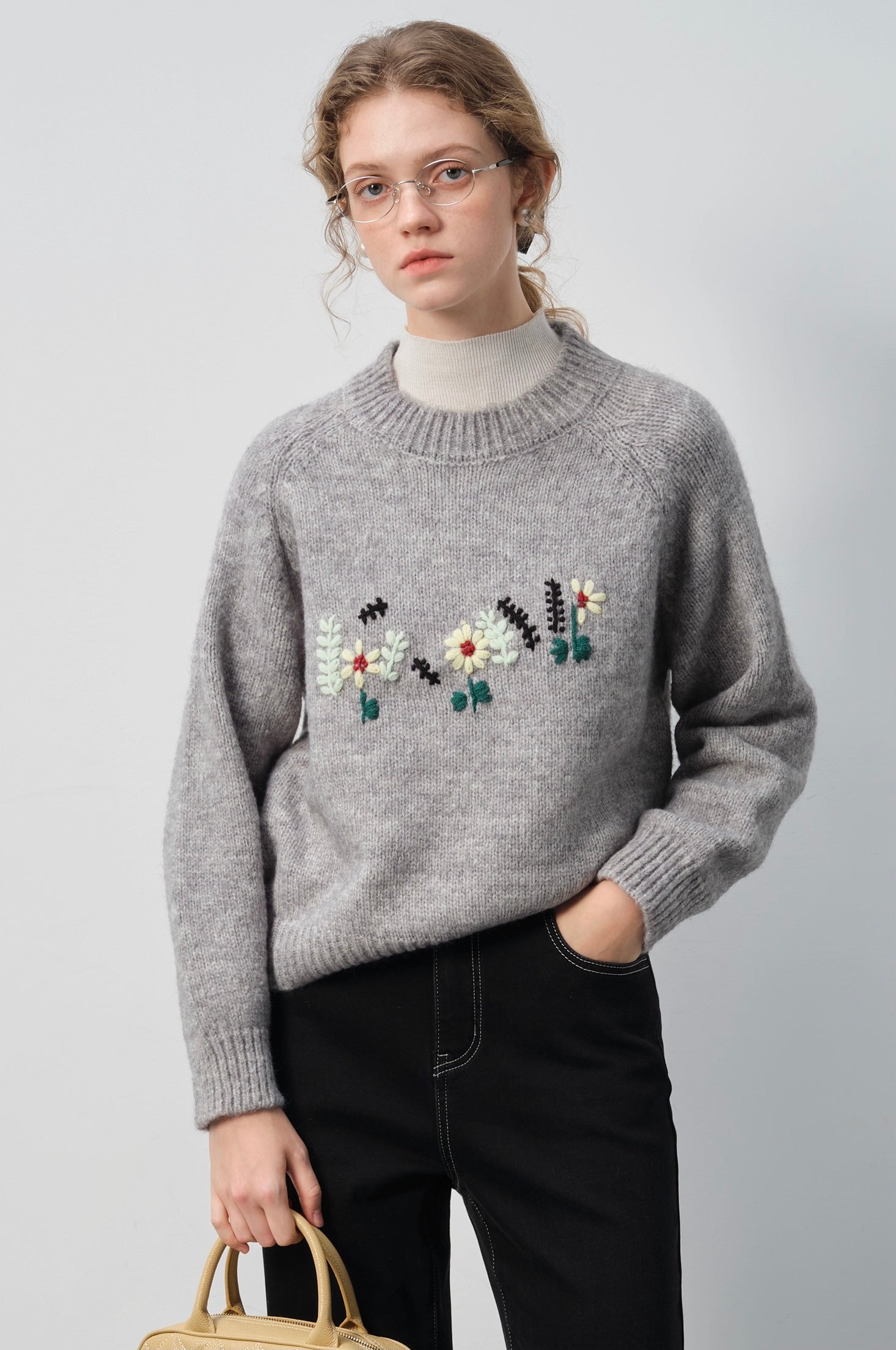 ミニマルウールブレンドニット
C3333