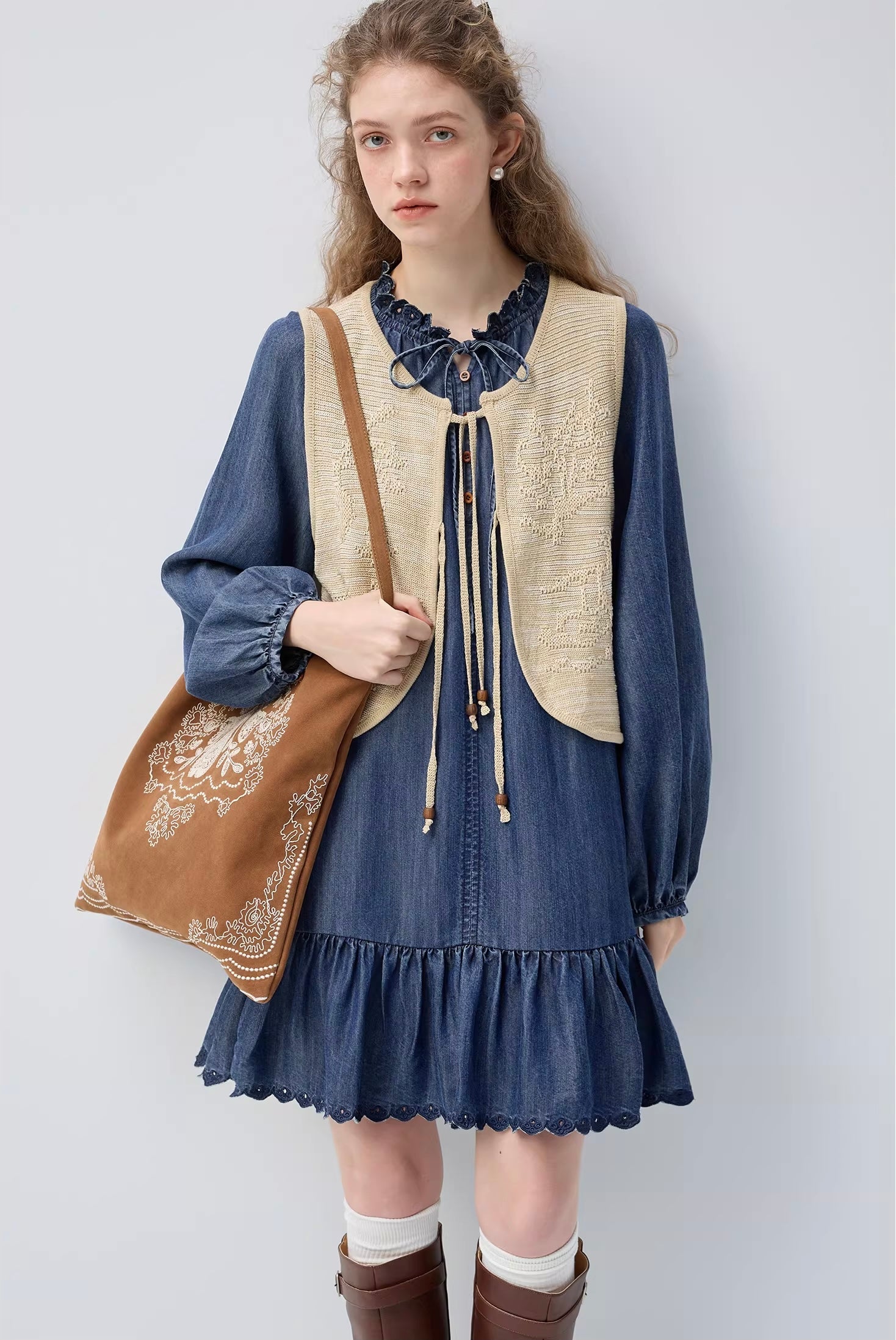 リヨセルデニム/フリルレイヤードワンピース
C3392