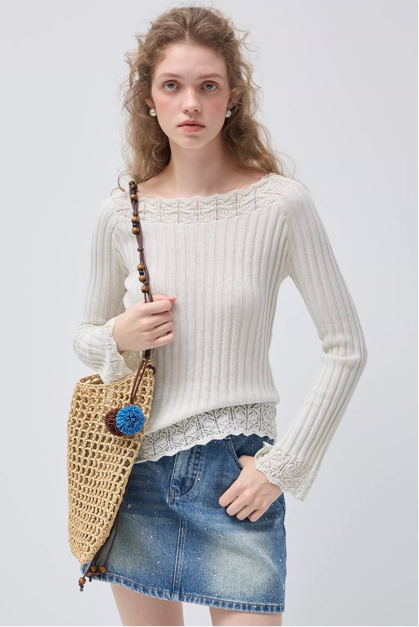 ソフトニットレース切替トップス
C3405