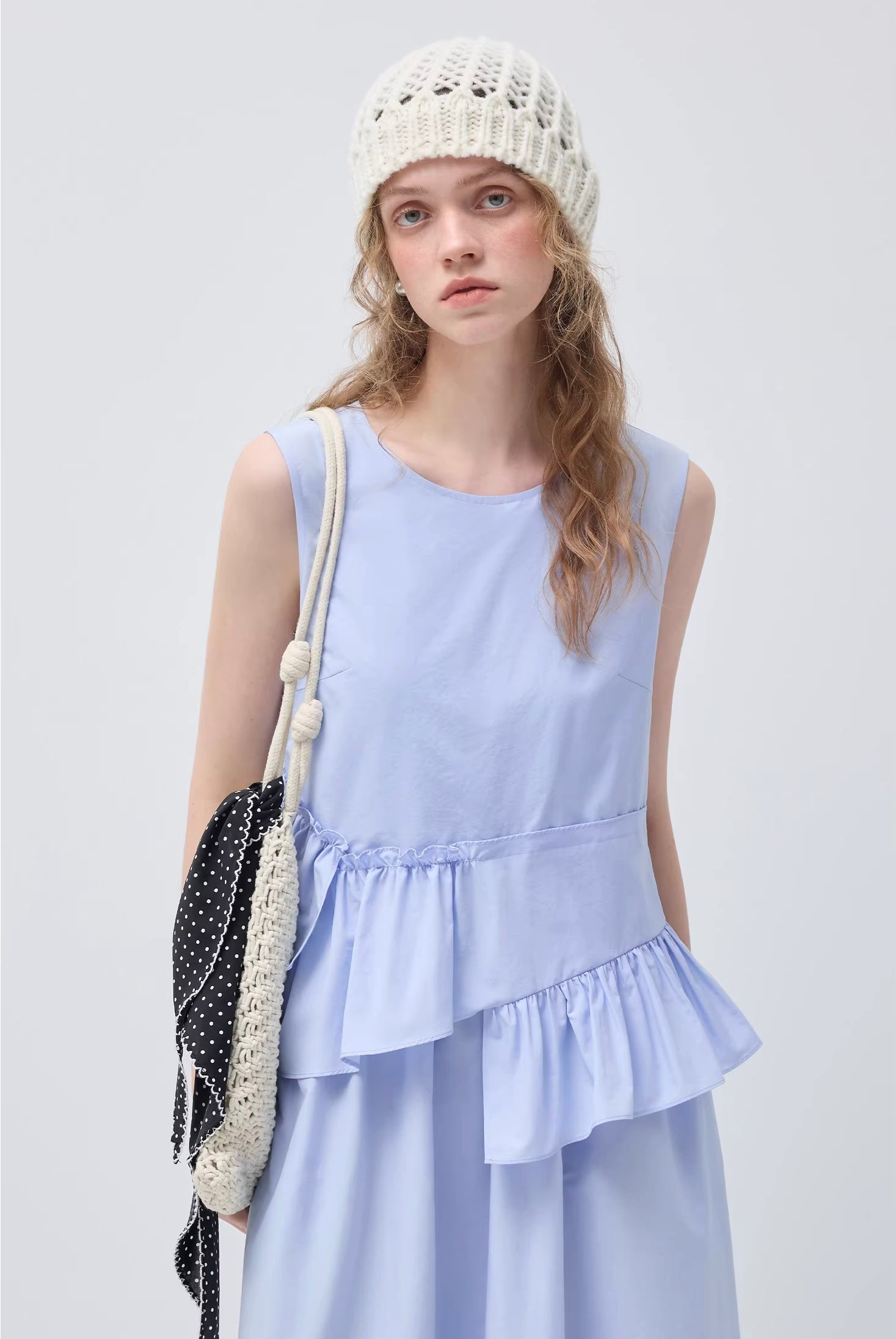 ウエストタックアシメノースリワンピース
C3423