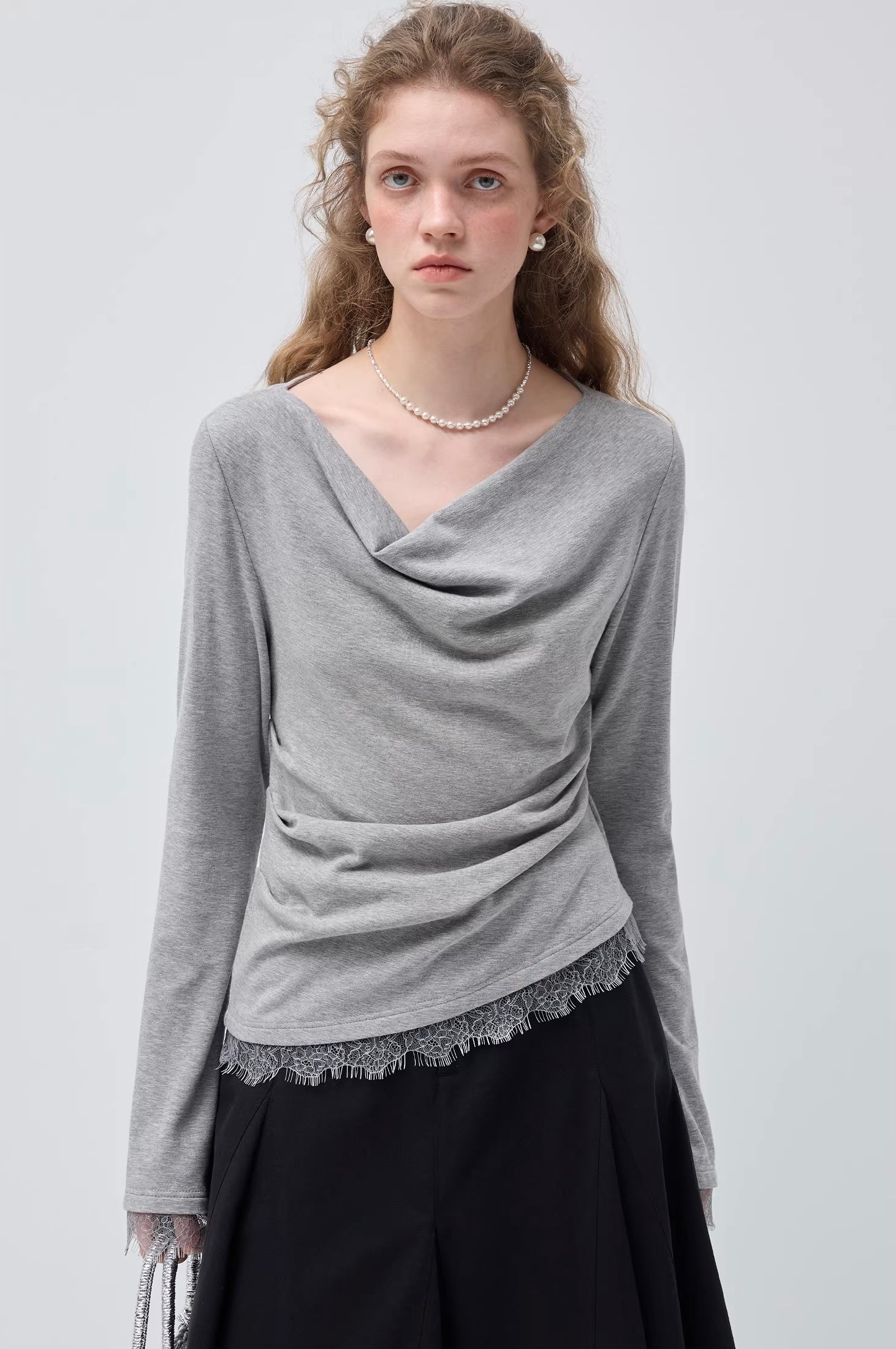 ドレープネックレースコンビ ニットロングスリーブ
C3426