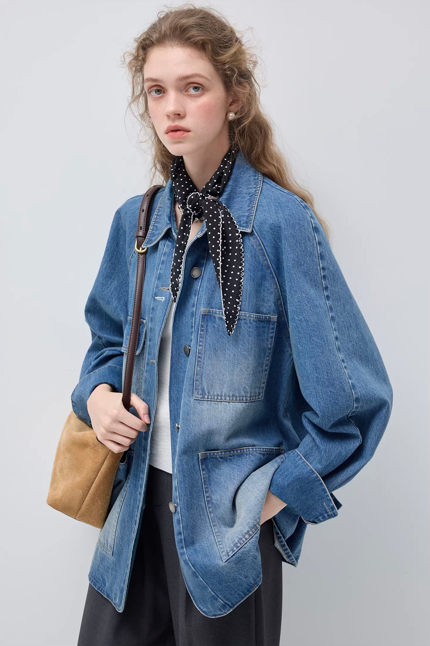 スカーフ付きヴィンテージライク デニムジャケット
C3428