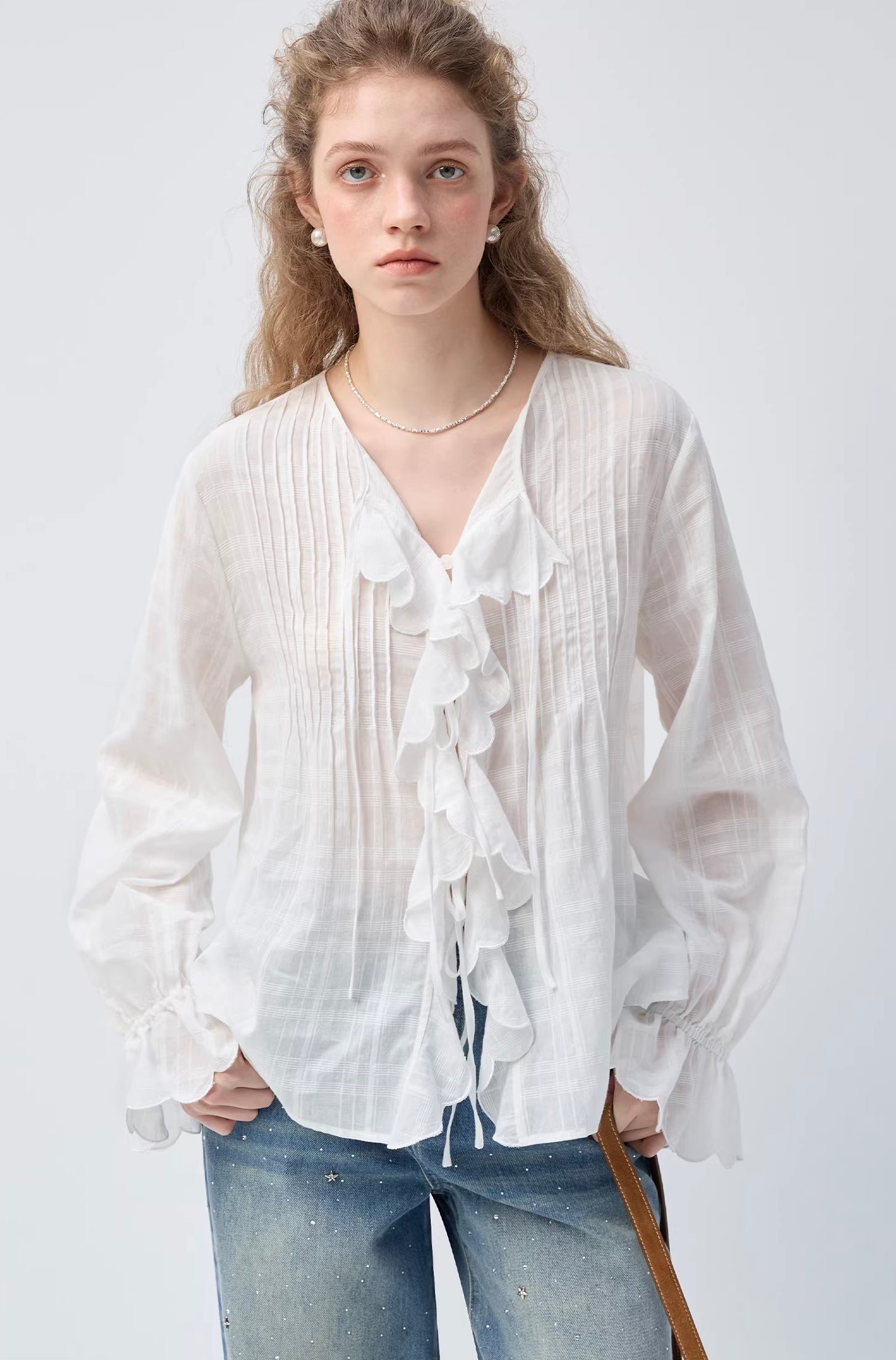 刺繍フリルテクスチャーUVカットブラウス
C3431