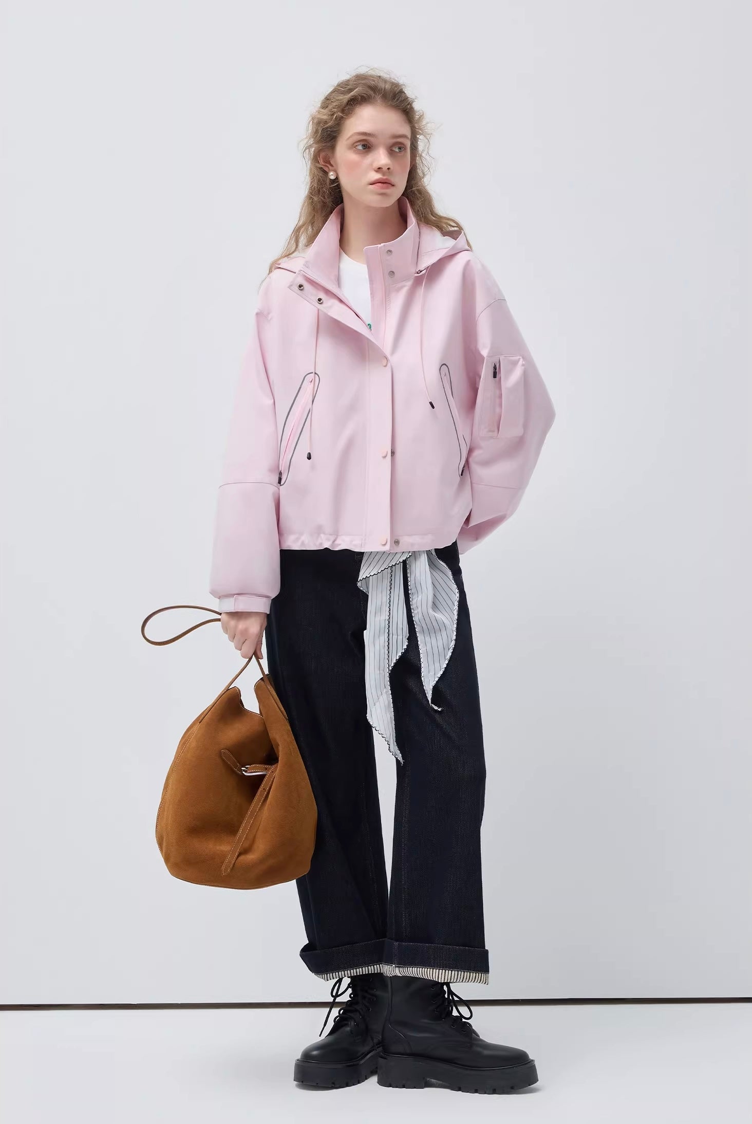 ライトウェイトマルチウェイアウター
C3432