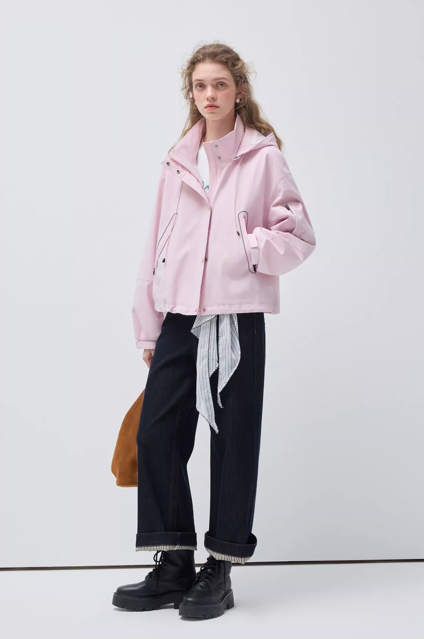 ライトウェイトマルチウェイアウター
C3432