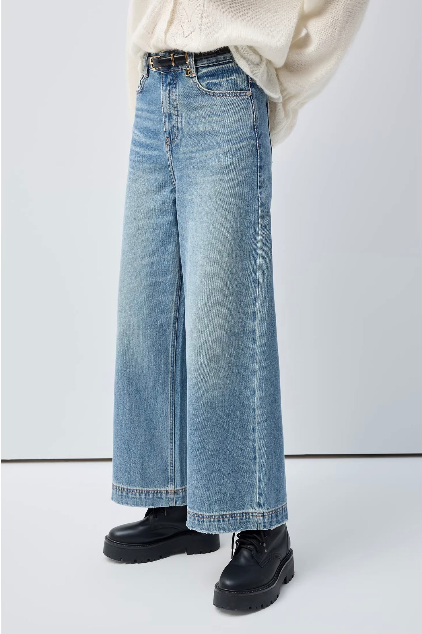 スタイルアップワイドデニムパンツ
C3433