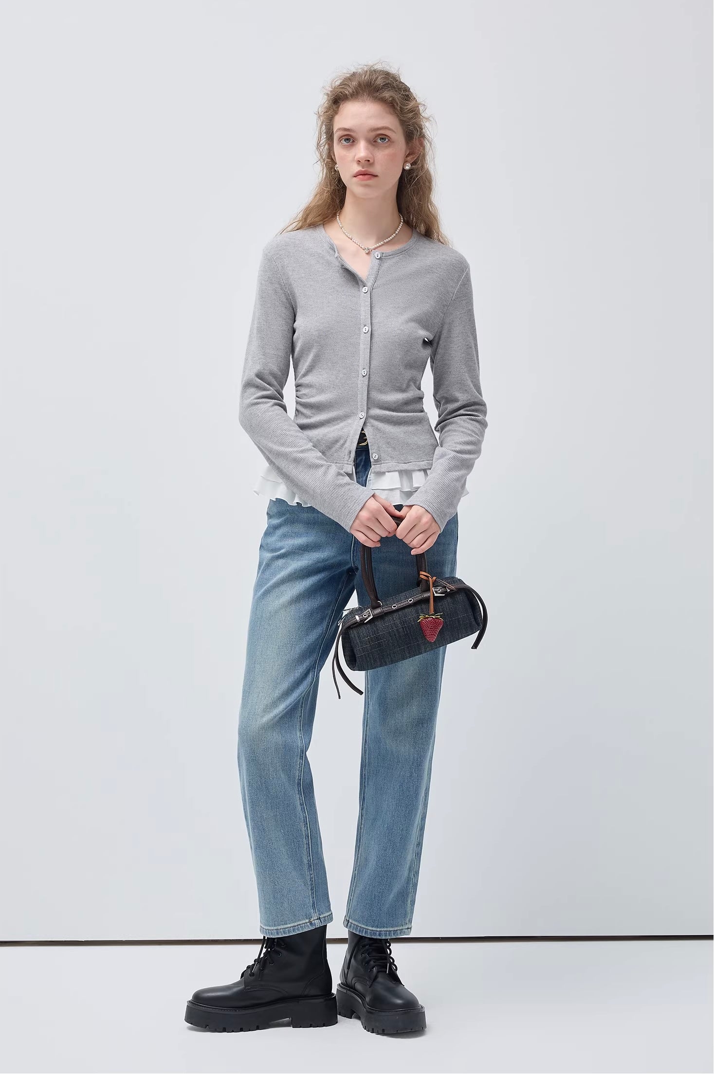 リヨセルフリルディテールトップス
C3436