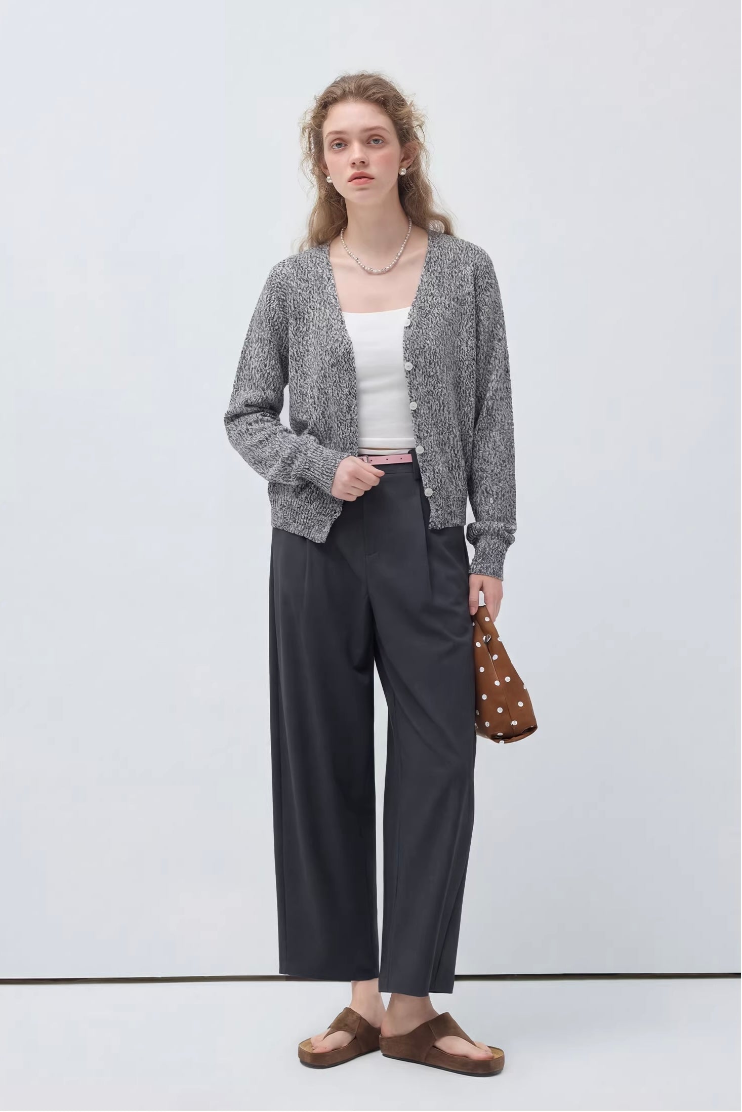 コンパクトニットトップス
C3439