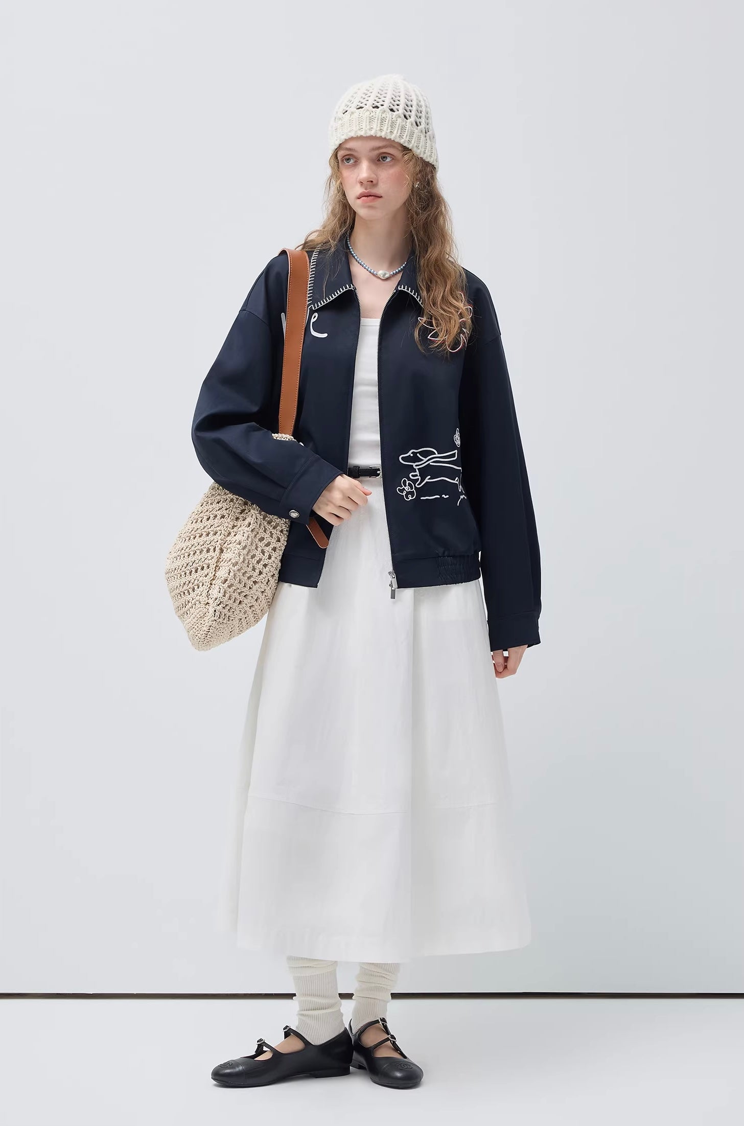 ハンドドローイング刺繍ショートジャケット
C3448