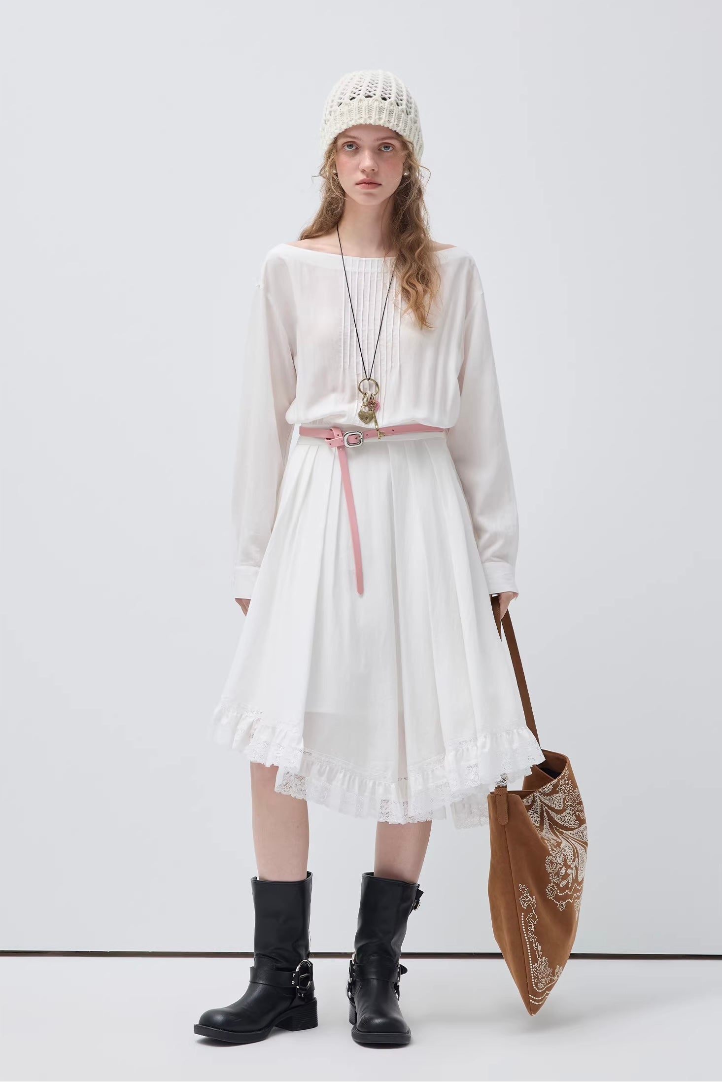 ピュアムード オフショルレースワンピース
C3449