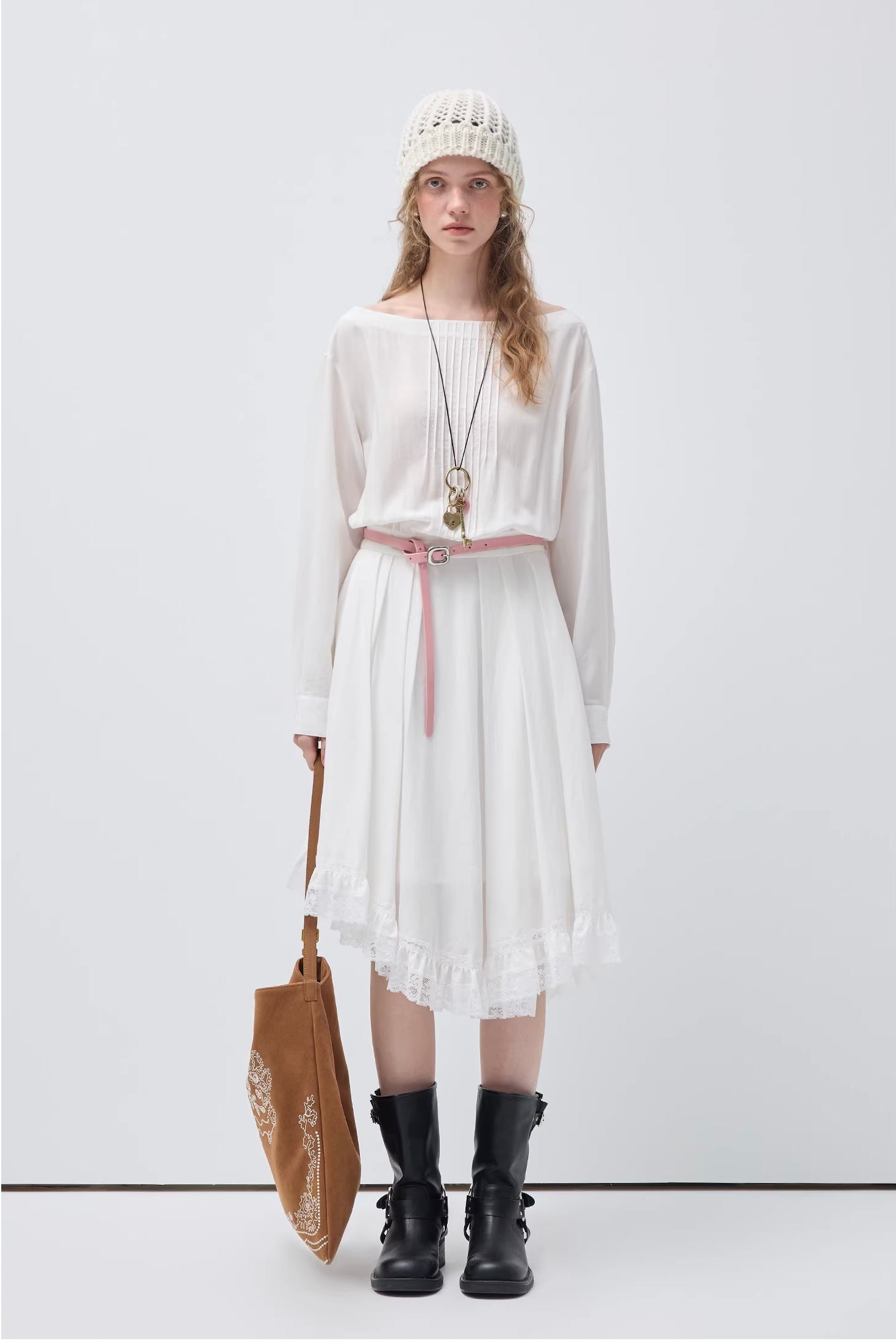 ピュアムード オフショルレースワンピース
C3449