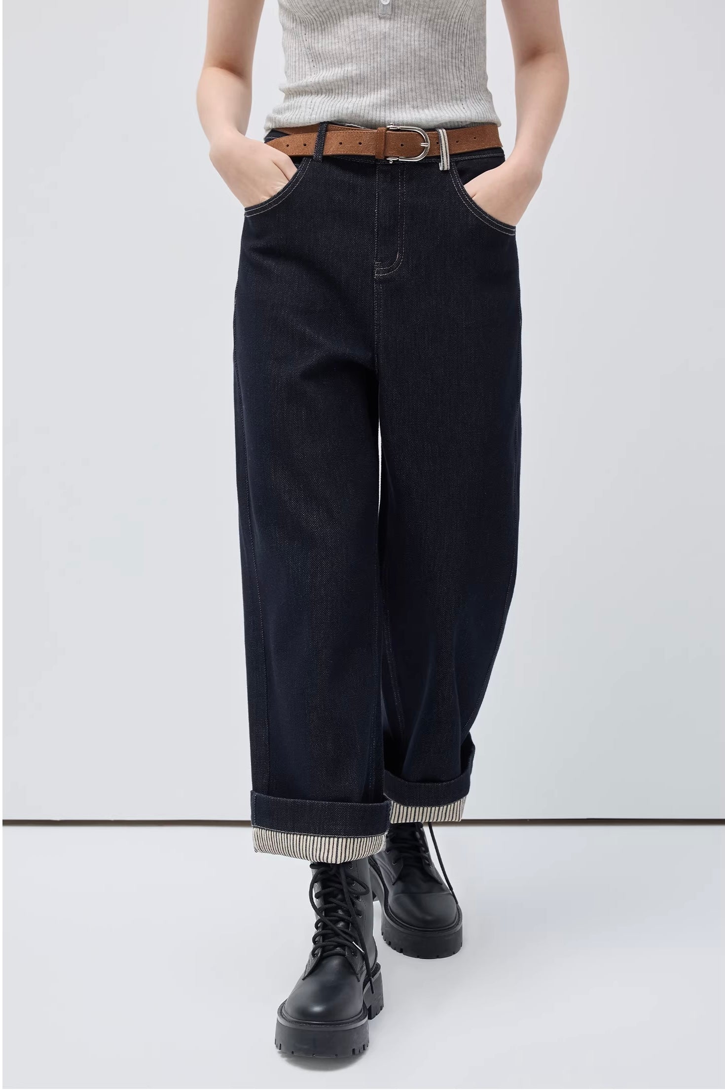 ハイウエストロールアップデニム
C3454