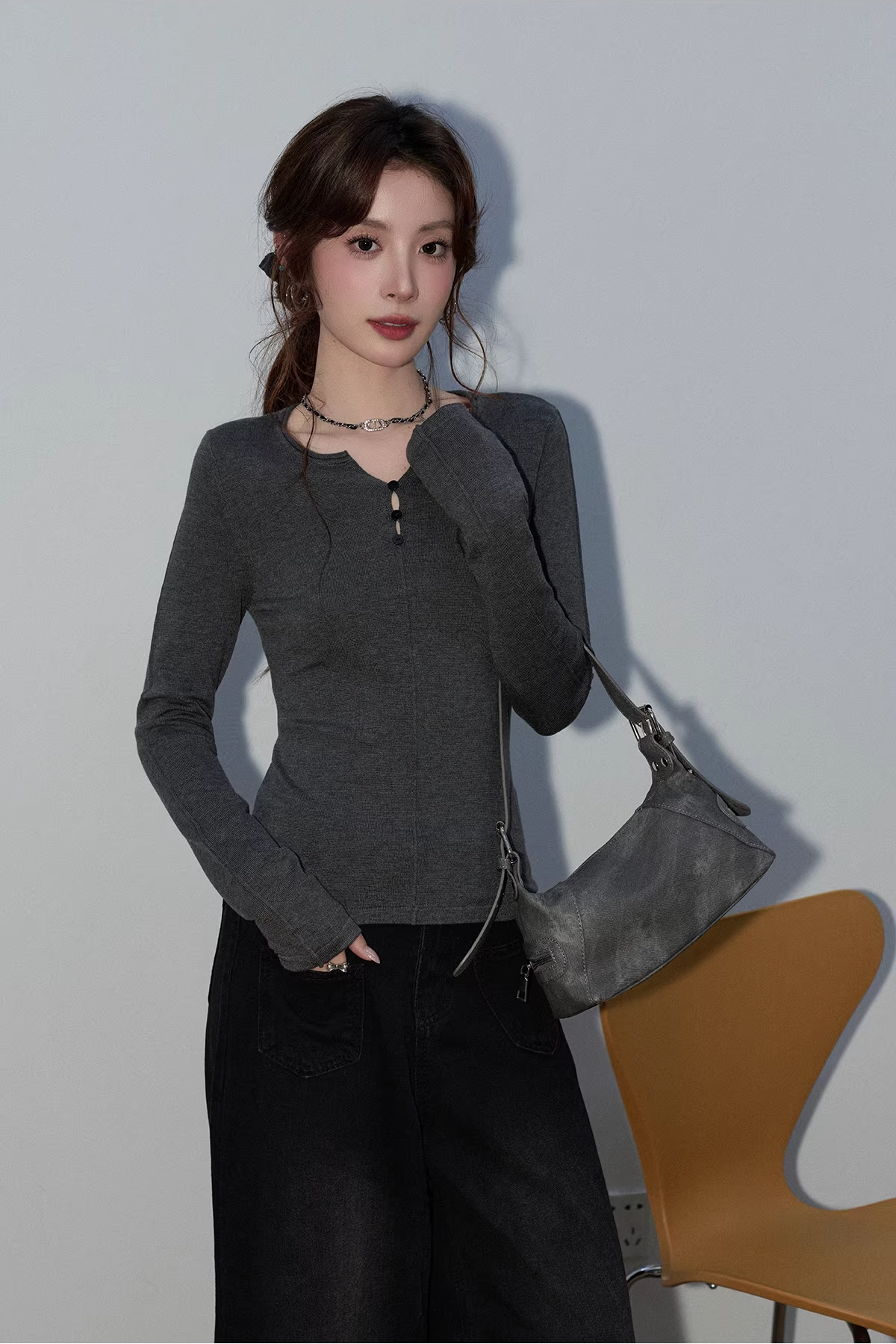 ラウンドネックスリムトップスC3498