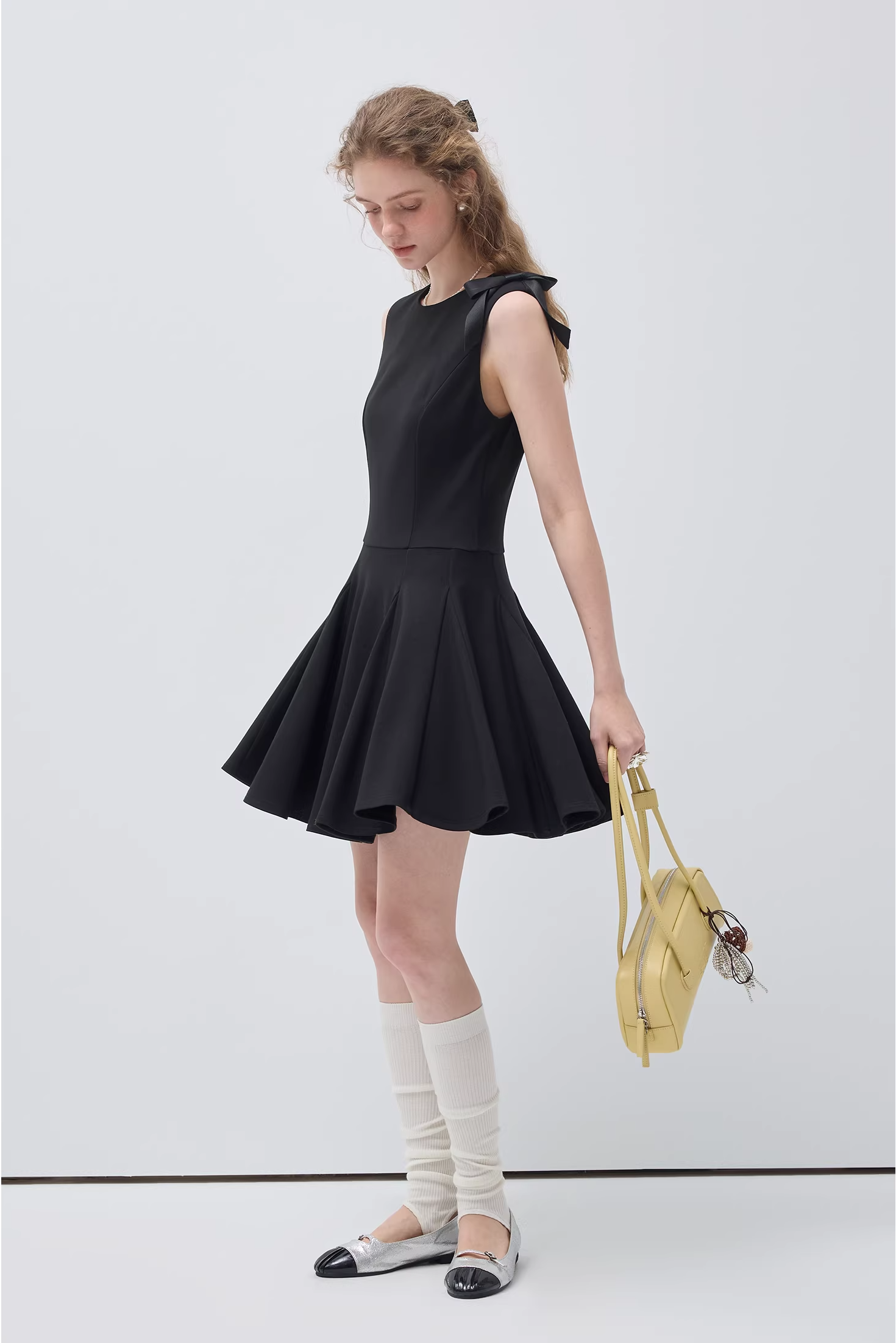 ラウンドネックノースリーブウエストドレスC3501