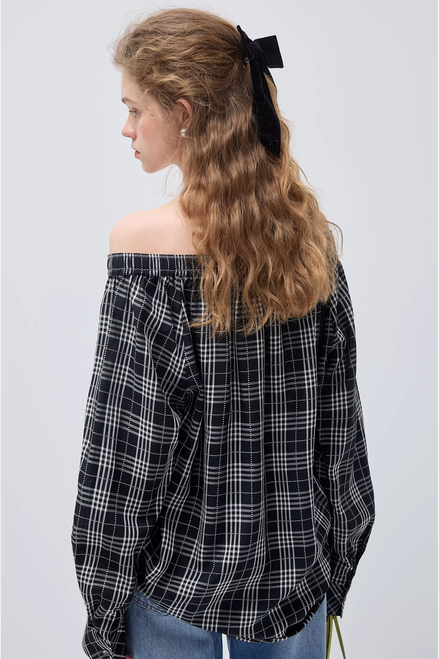 エラスティックラインネックオフショルダートップC3536