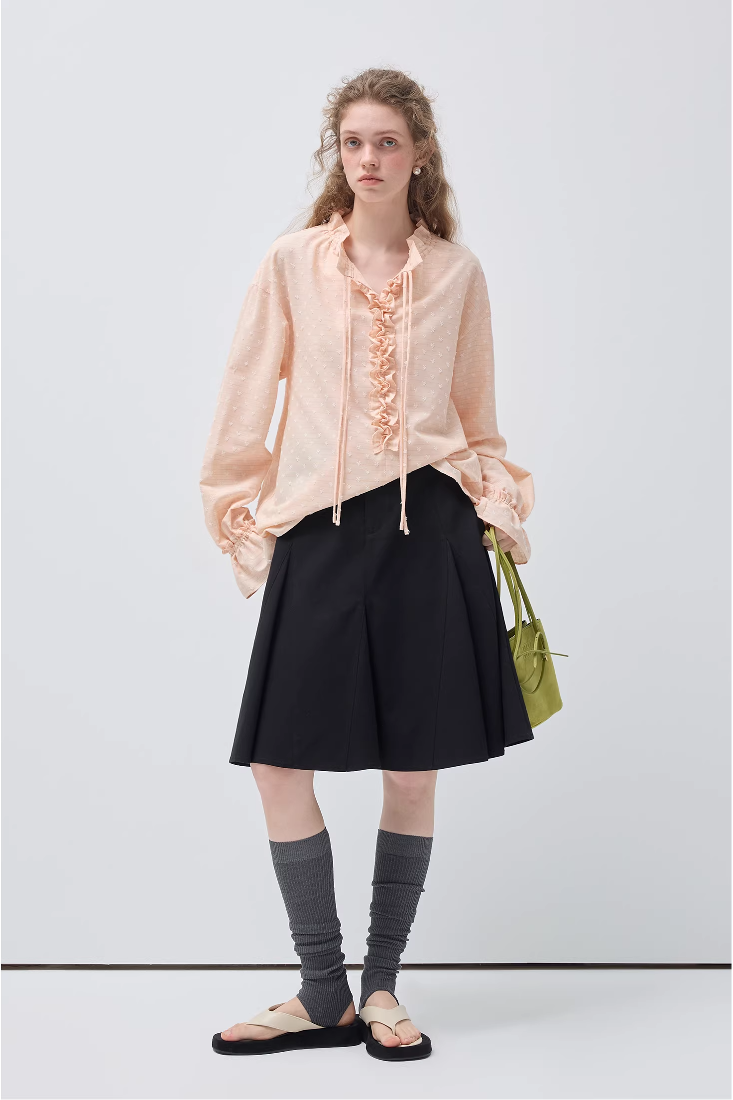 VネックフリルバンディングルーズシャツC3545