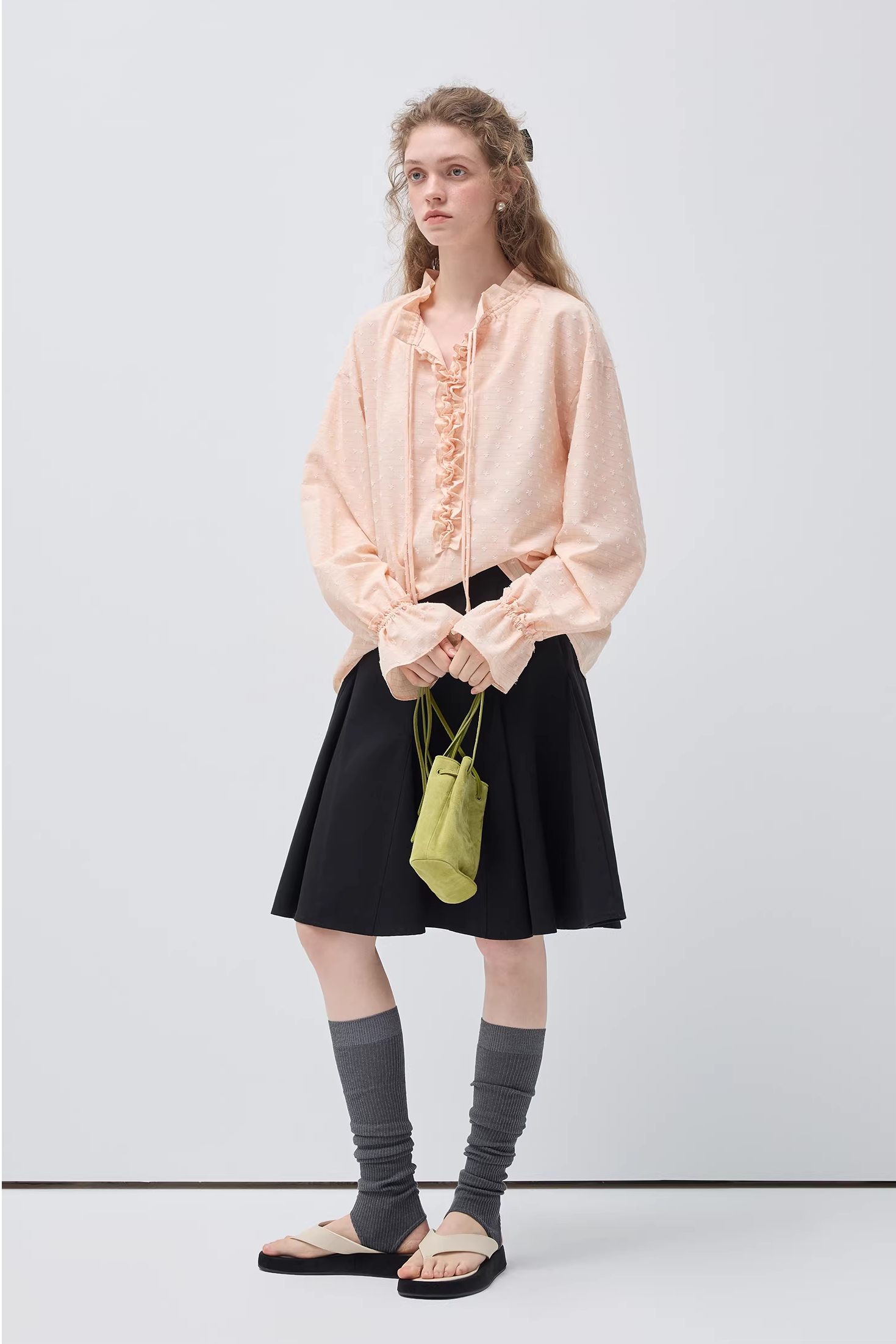 VネックフリルバンディングルーズシャツC3545