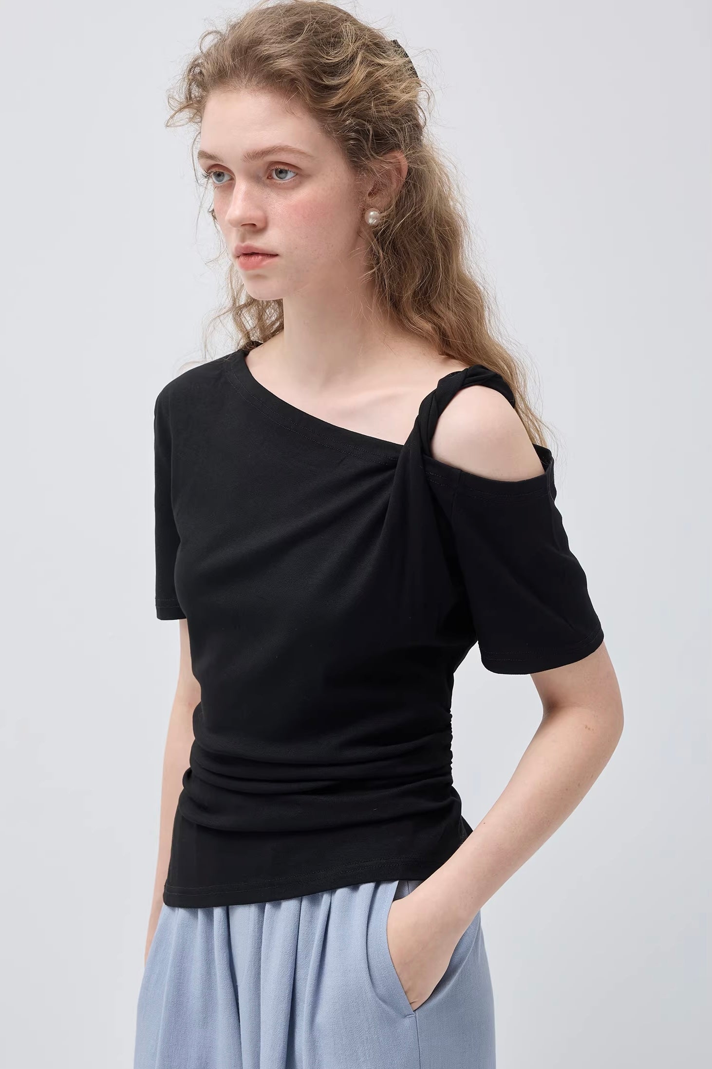 オブリークショルダースリムフィット通勤TシャツC3605