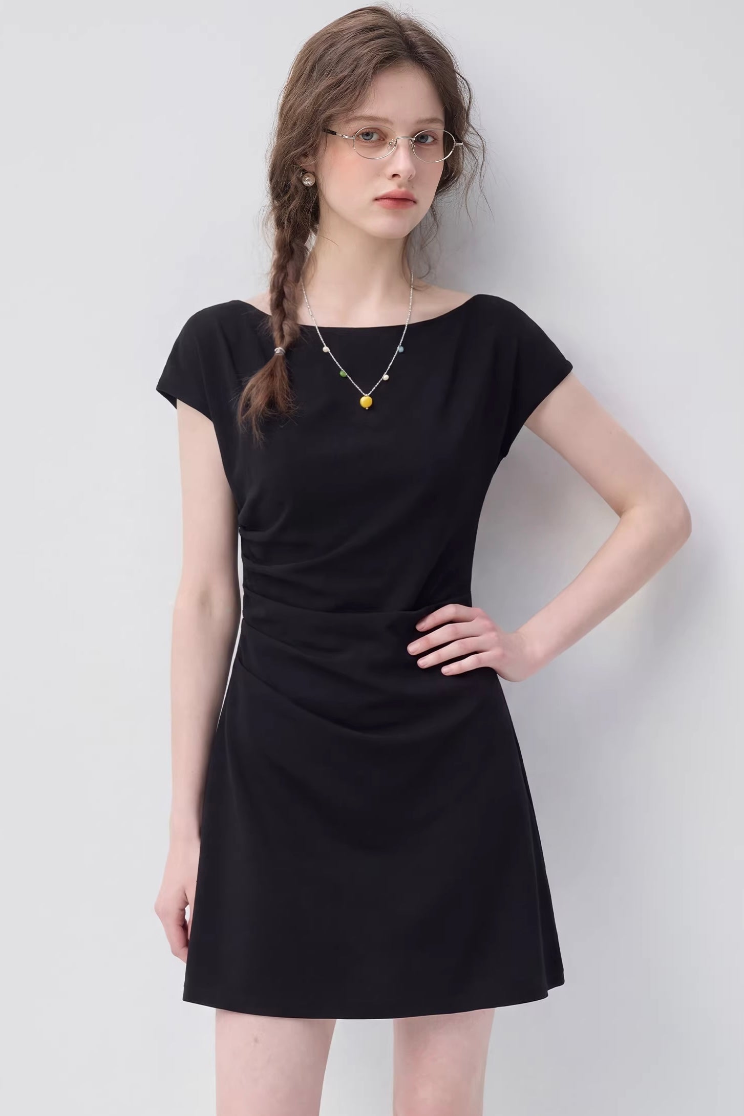 フィットシルエット半袖ワンピースC3657