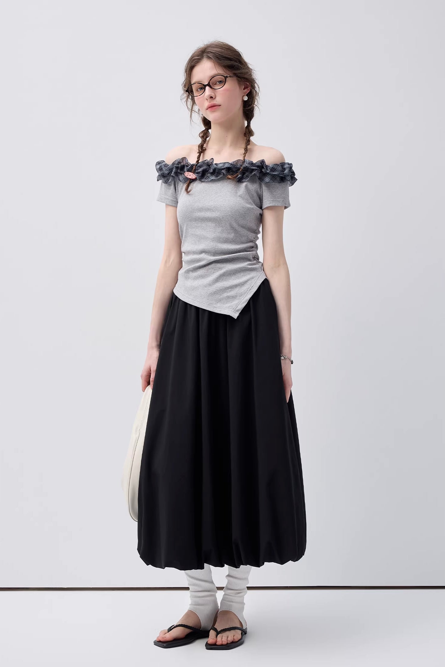 フリルデザインオフショルトップスC3748