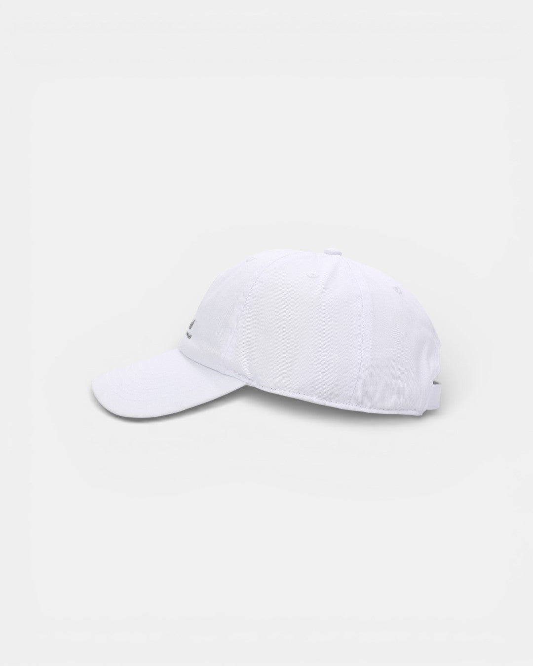 エンブレムロゴCAP WHITE