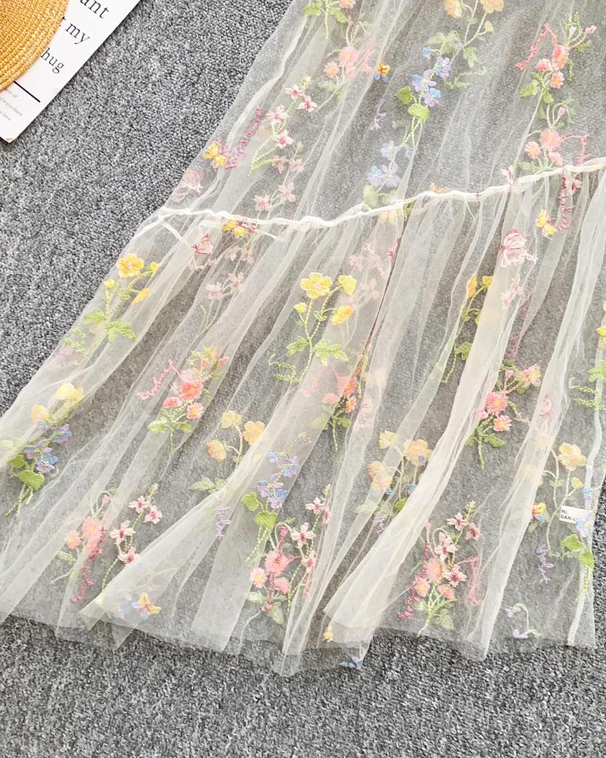 刺繍メッシュホワイトドレス C3822